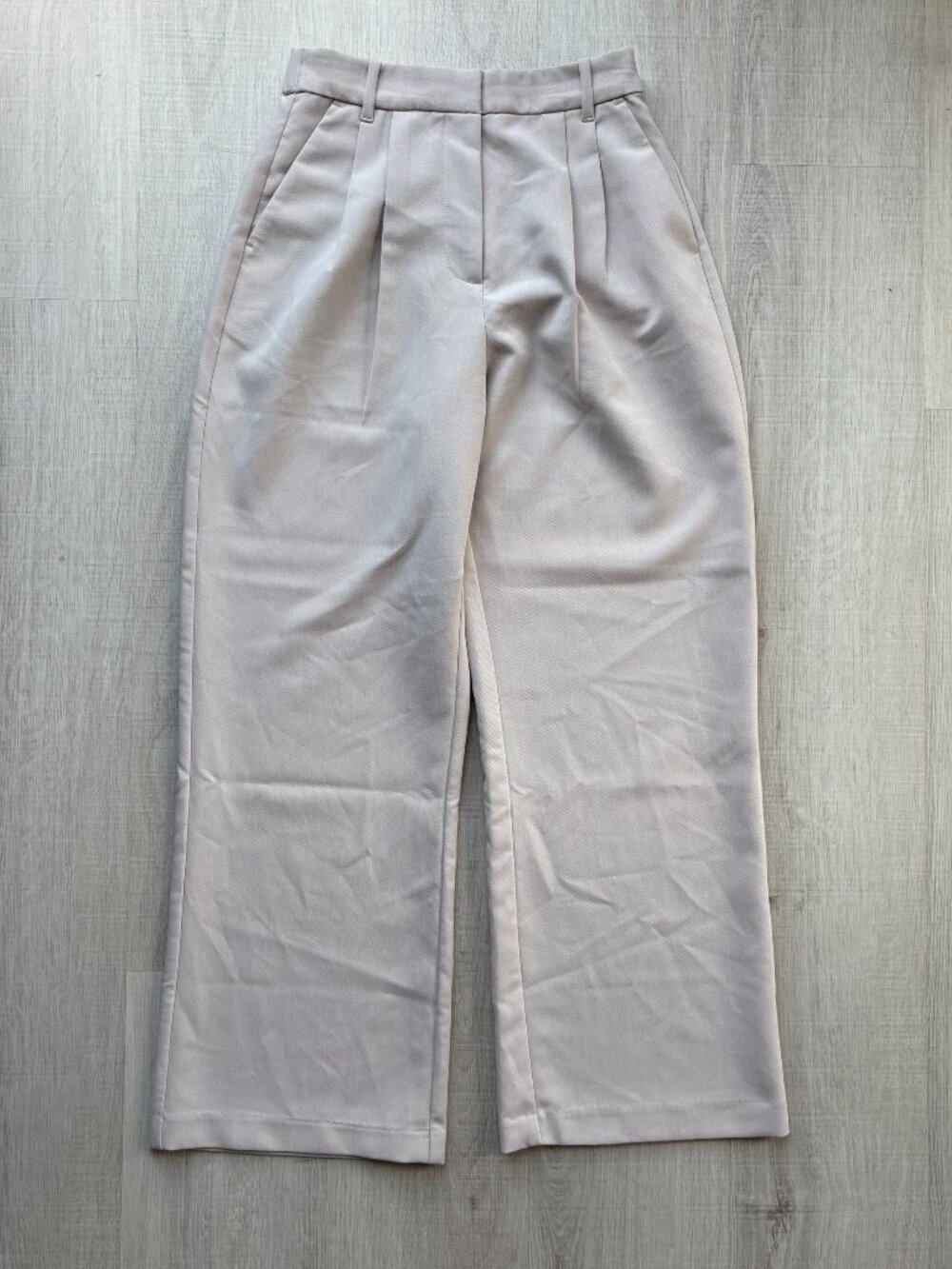 Abercrombie - Sloane Tailored Wide Leg Pant - Women 26/2 Short - Tan